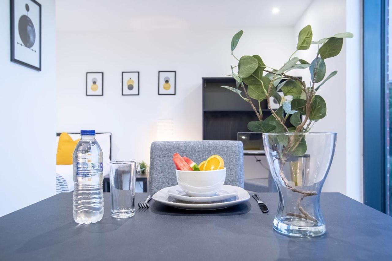 Royal Riverside Centre - Opulent Living Apartment Sheffield